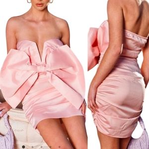 PrettyLittleThing‎ Statement Bow Pink Strapless Bodycon Dress NWOT